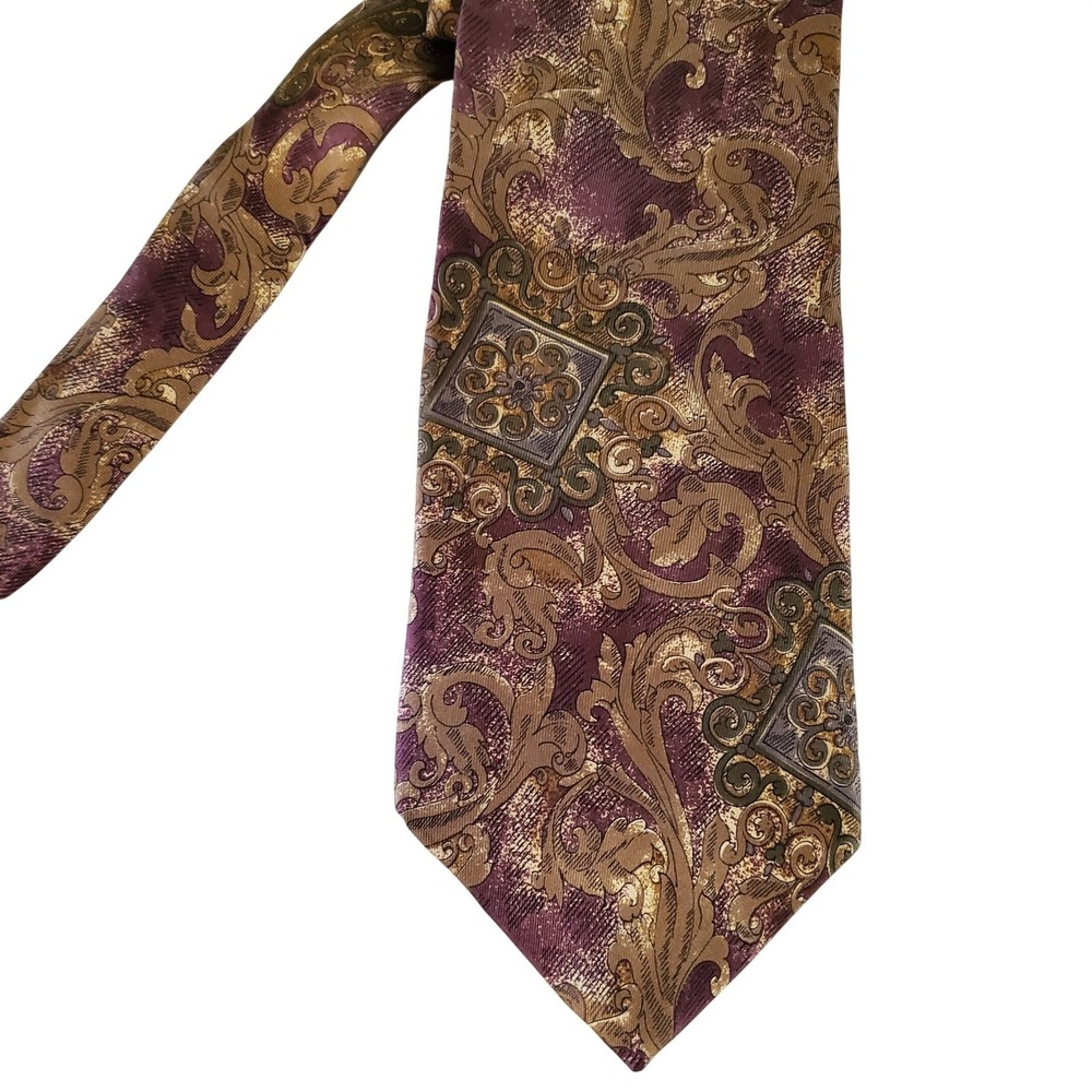 Bill Blass Mens Silk Tie Purple Gold Baroque Paisley Vintage Wide Necktie